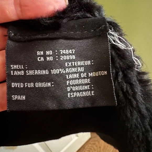 Marc New York Women's Black Genuine Shearling coat. - Picture 5 of 6